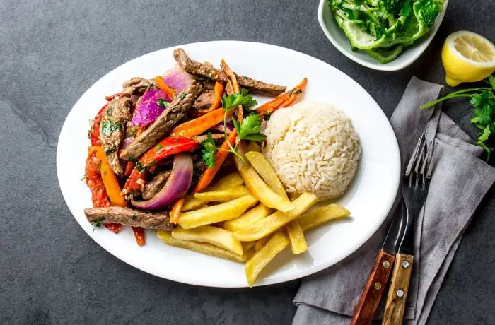 Receta de lomo saltado - Comidas Peruanas Receta de lomo saltado - Comidas Peruanas