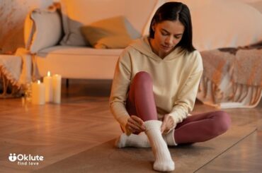 Calcetines que le dan un toque original a los looks básicos